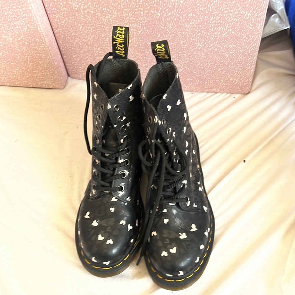 Doc Martens Hearts Boots